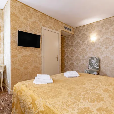 Ca' Di Malta Arsenale By Wonderful Italy Guest house *
